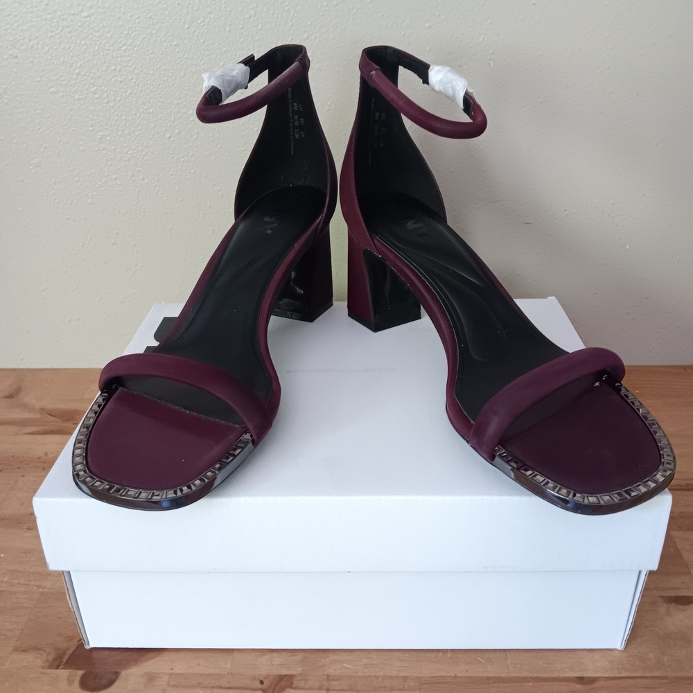 DKNY Wenda Ankle Strap Sandals Womens 8 Wine Block Heel Studded Toe NWB